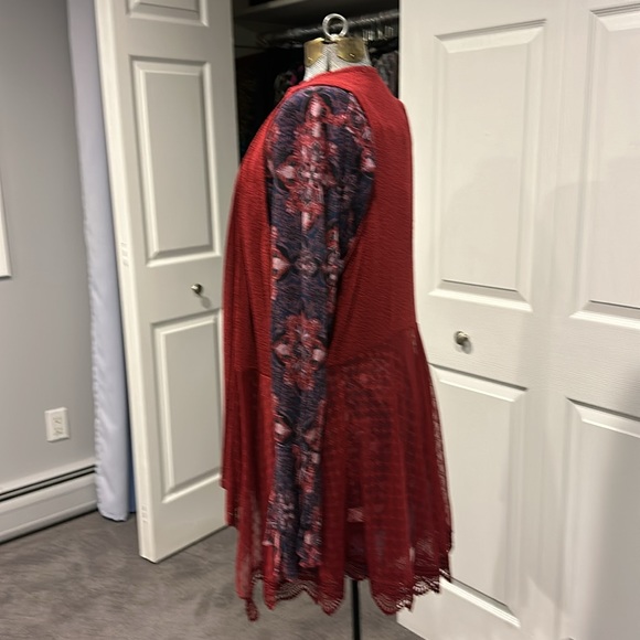 2 piece set, blouse and vest - Picture 3 of 5